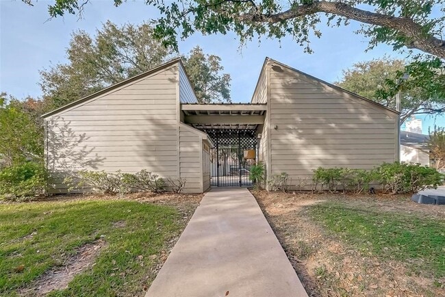 Photo - 12111 Poulson Dr
