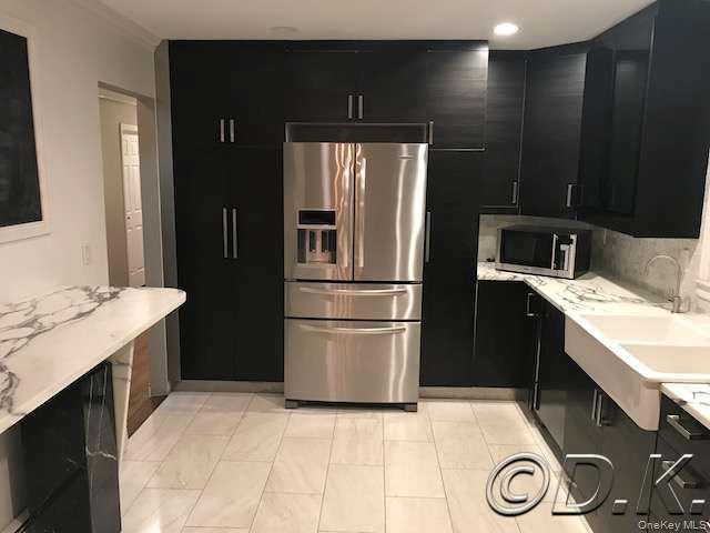 Photo - 469 E Park Ave Unit Upper