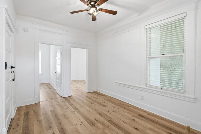 Photo - 107 1/2 Dean St Unit 2N