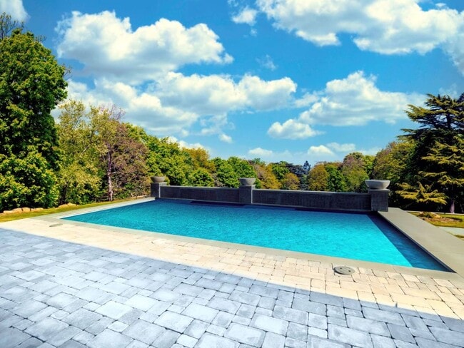 Photo - 21 N Farragut Rd