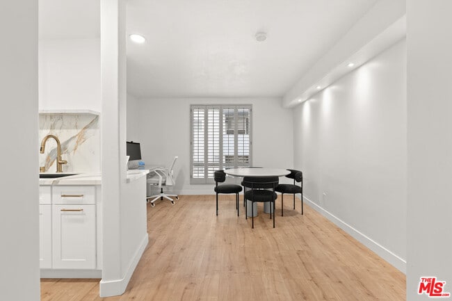 Photo - 621 California Ave