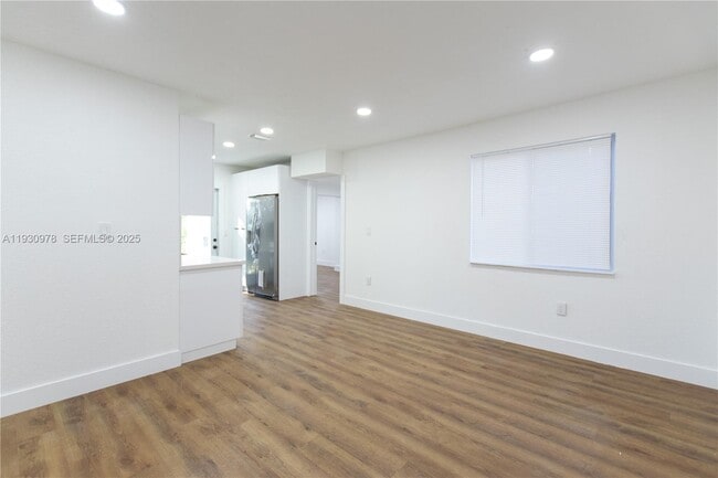 Photo - 1814 NW 8th Pl