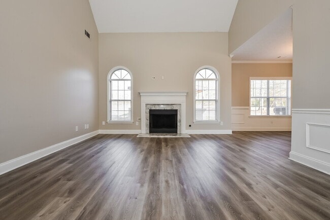 Photo - 453 Aviemore Loop