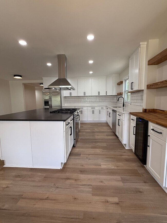 Photo - Beautifully Renovated Home in Prime Smyrna...