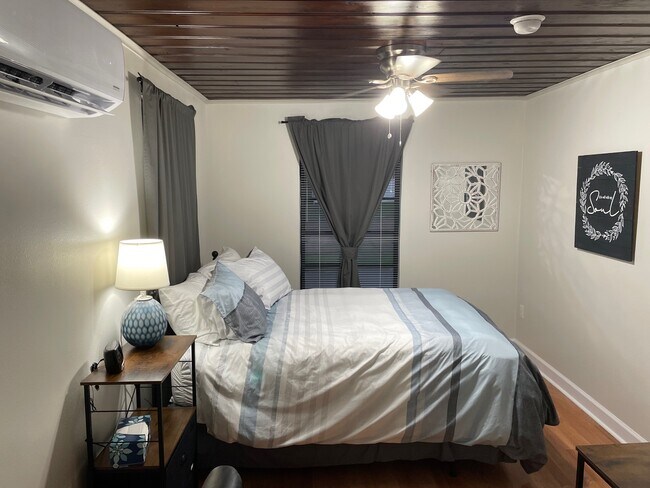 Photo - 206 Chandler St