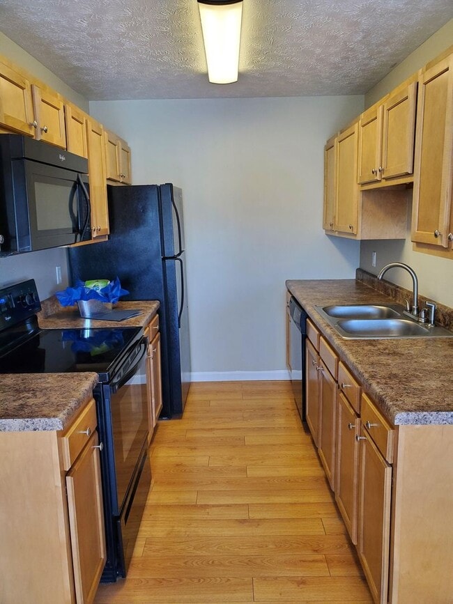 Candlewood Apartment Homes