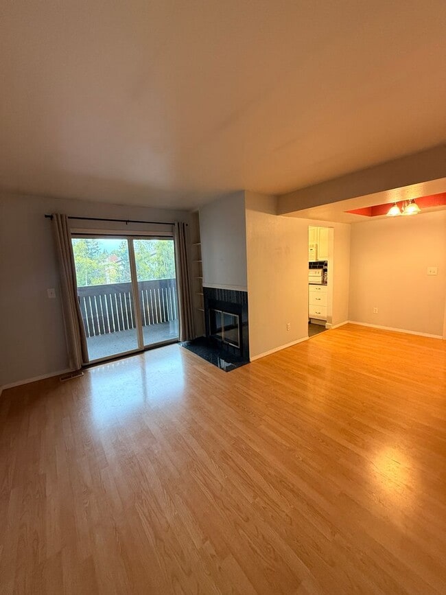 Photo - 7351 Huntsmen Cir