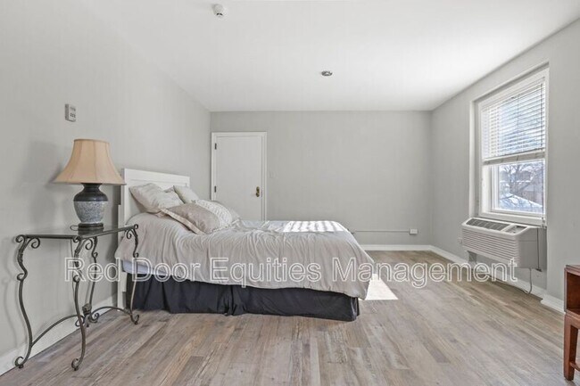 Photo - 123 N Broad St