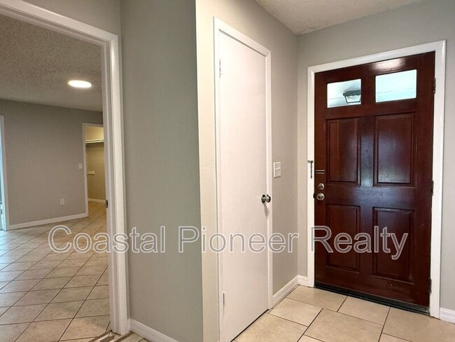 Photo - 1412 High Knoll Dr