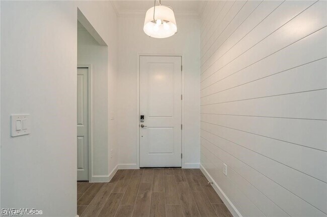 Photo - 19121 Hinkley Dr