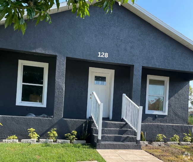 Building Photo - 128 McCoy Dr Rental
