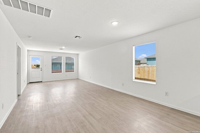 2730 Jasper Stone