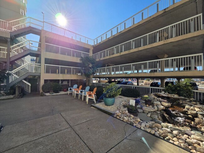 Photo - DOLPHIN RUN CONDOMINIUM Unit 804