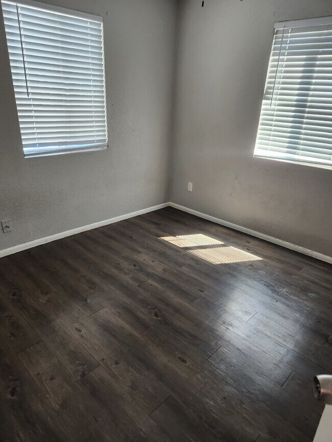 Photo - FABULOUS 2 BEDROOMS AND 1 BATHROOM FOR LEASE