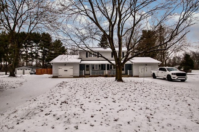 Building Photo - 457-459 Hutchison Dr