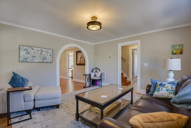 Photo - 126 Horry St SE