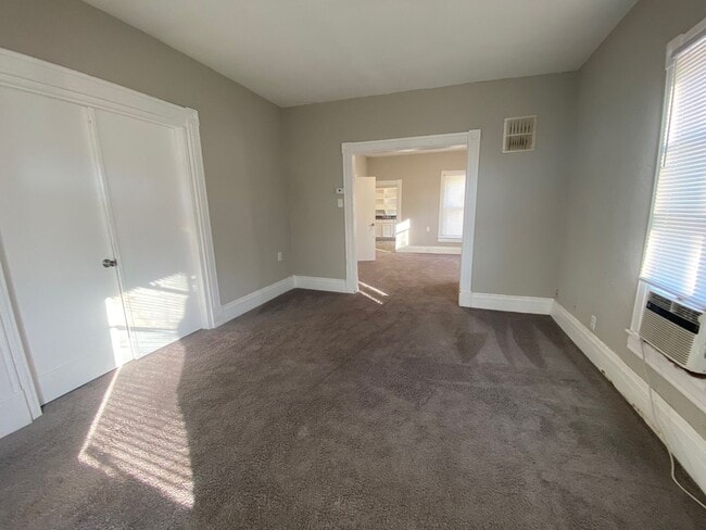 Photo - Nice 2 Bedroom Home in Newton for rent!