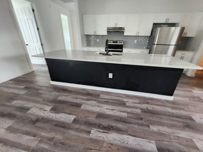 Photo - 905 NW 1st St