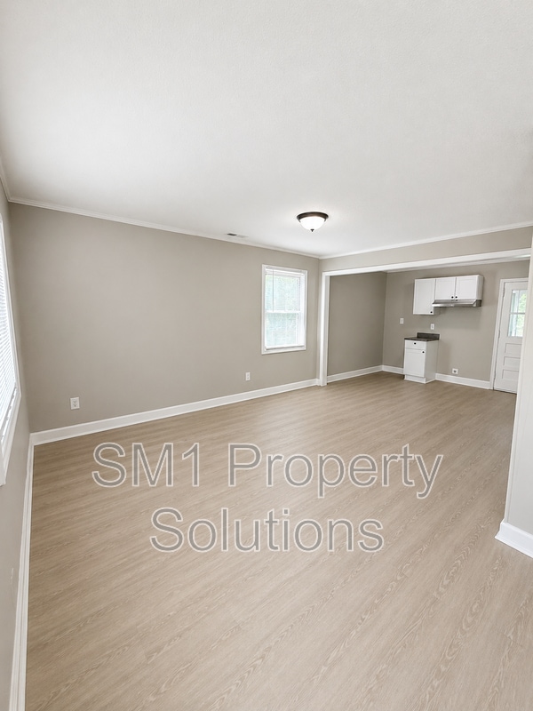 Photo - 1235 Elmer St