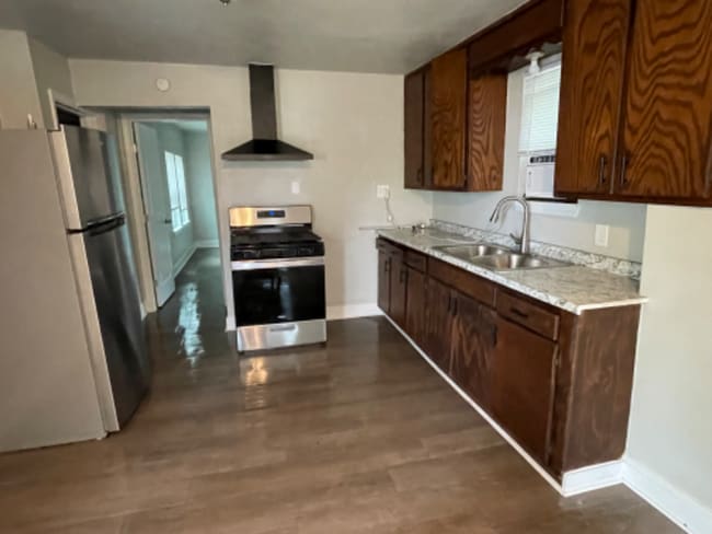 Photo - 213 Munson St