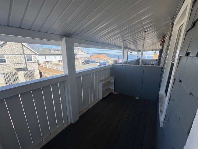 Building Photo - 11 Miller St