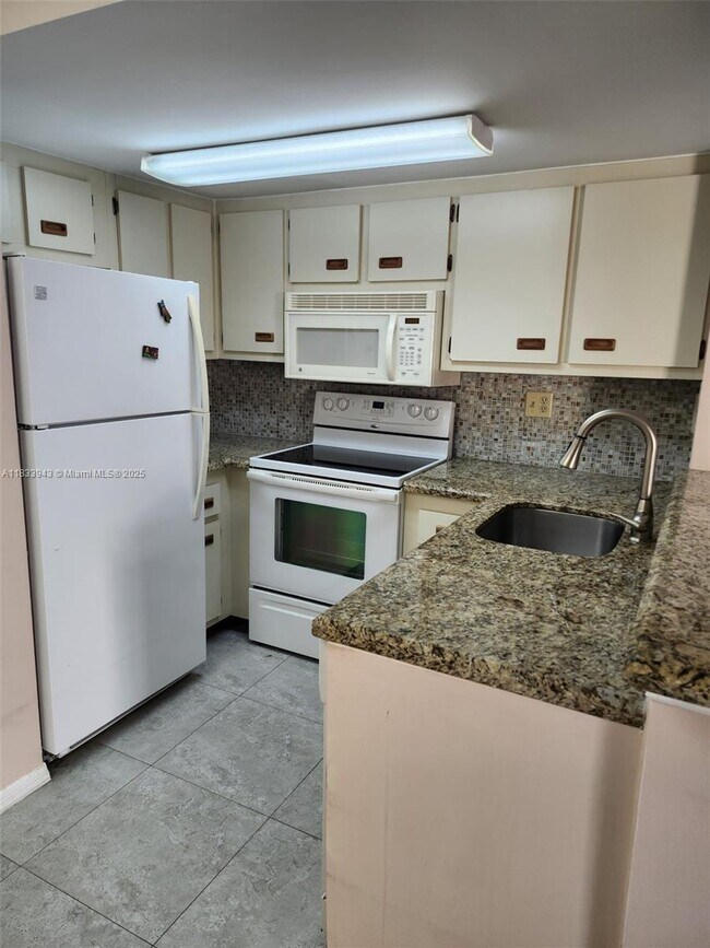 Photo - 665 NW 85th Pl Unit 10-212