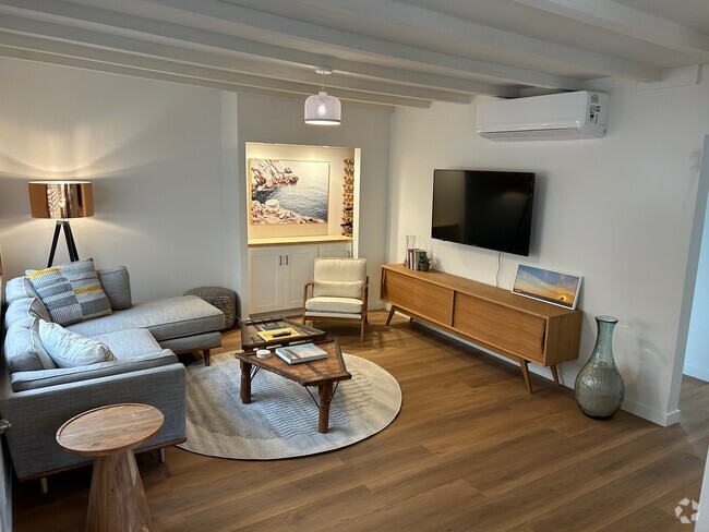 Building Photo - 1534 2nd St Unit 1534 2nd St Rental
