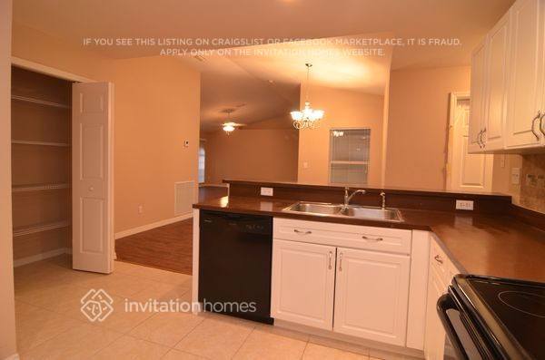 Photo - 137 Zenith Cir