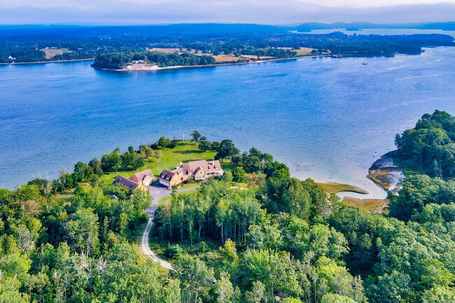 Photo - 35 Old Flds Wy