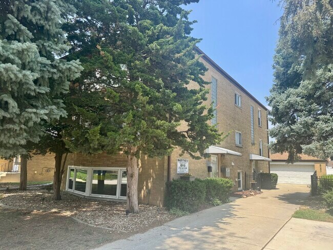 Photo - 10324 Canterbury St Unit 1