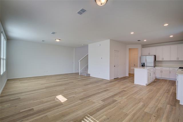 Photo - 1418 Tramore Wy