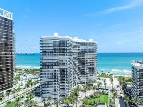 Building Photo - 9601 Collins Ave Unit 507