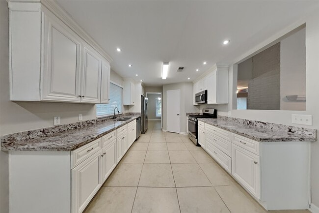 Photo - 3819 Honey Brook Dr