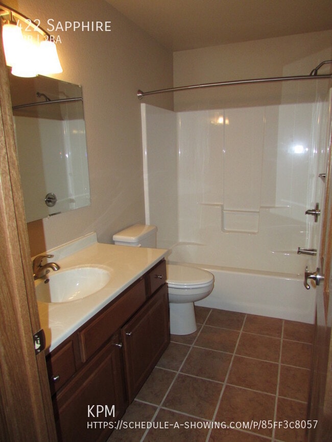 Photo - 422 Sapphire-