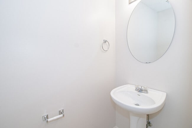 Photo - 299 Raleigh Dr