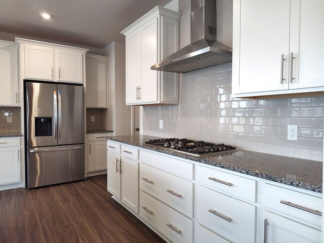 Photo - Beautiful, end-unit, townhome located in the Commons at Farmington Community in Charlotte!