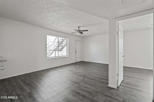 Photo - 719 E Roeser Rd Unit 201