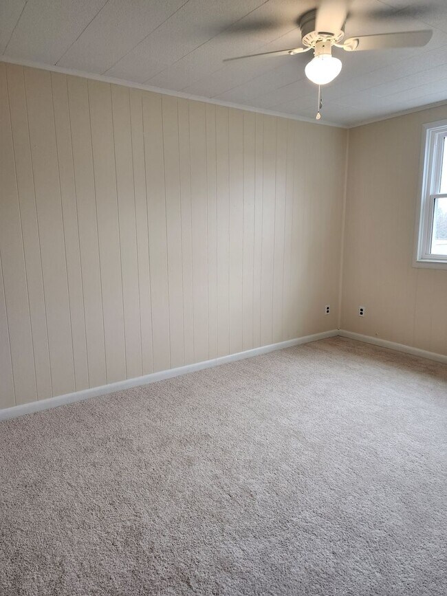 Townhouse in Claymont Area House Rental in Claymont, DE