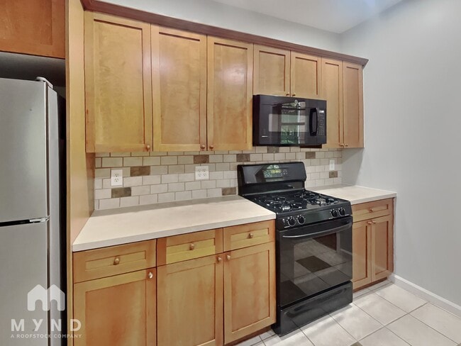 Photo - 325 Shelby Forest Dr