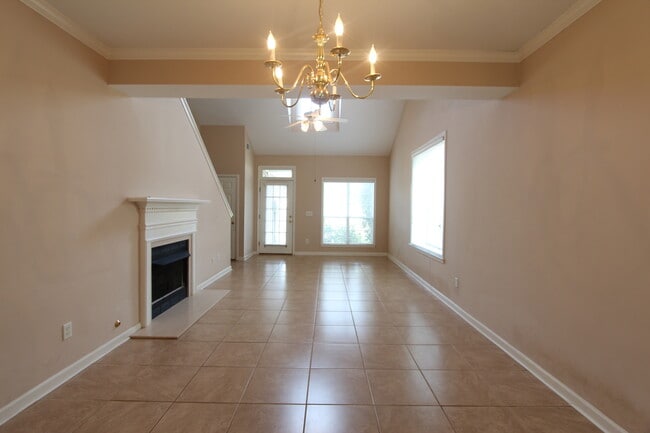 1561 Savannah Park Ln