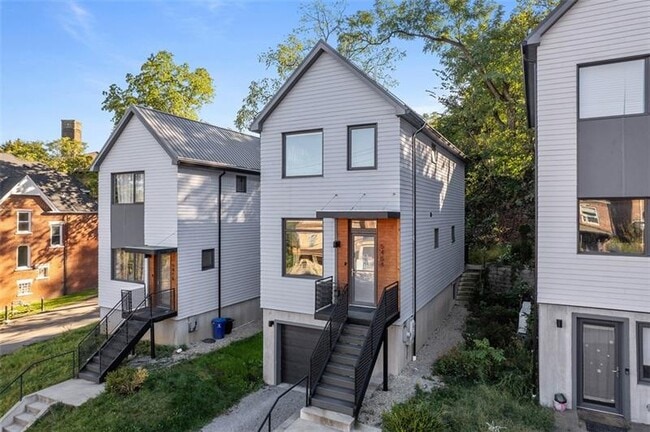 Photo - 5454 Black St