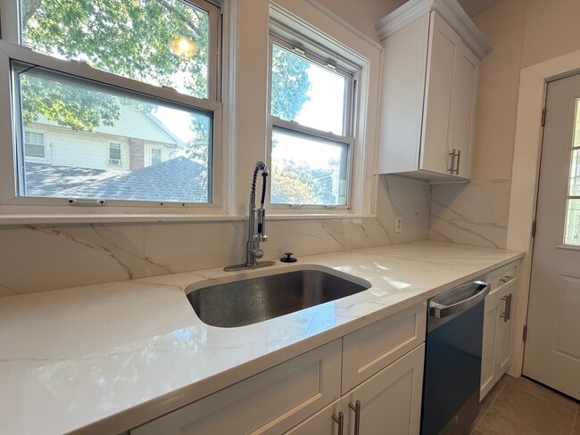 113 Elm Ave