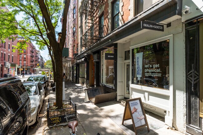 Photo - 235 Elizabeth Street