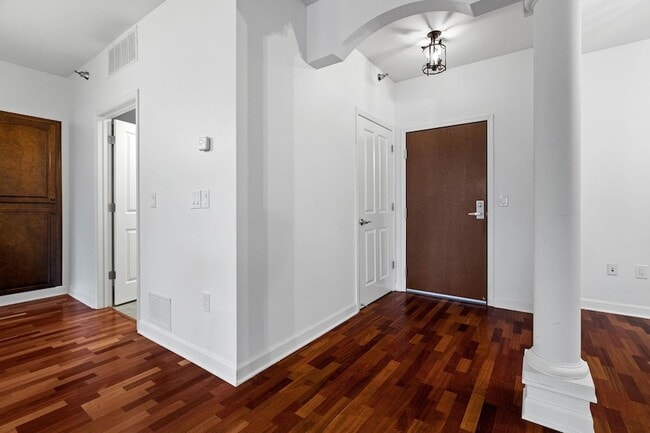 Photo - 317 Groveland Ave