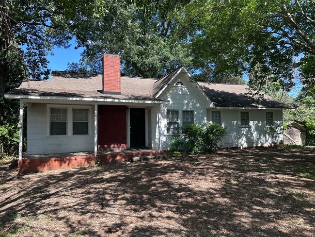 Charming Ranch Style Home in Midland, NC! - Charming Ranch Style Home in Midland, NC!