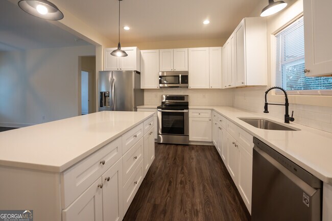 Photo - 1000 Bell Cir