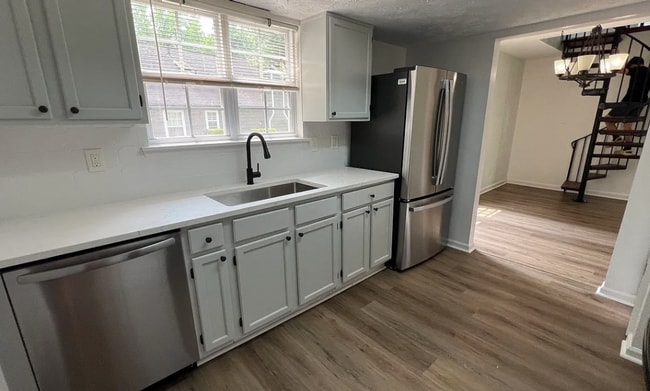 Photo - 116 Long Leaf