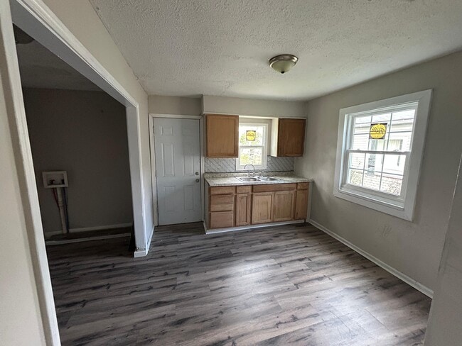 Photo - 2950 N Colorado Ave