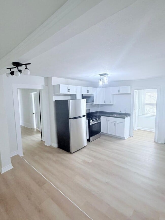 Photo - 2604 W 27th St Unit Down