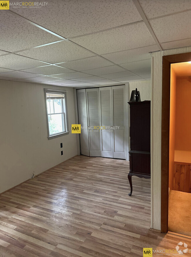 Building Photo - 69 Stuart St Unit #C Rental